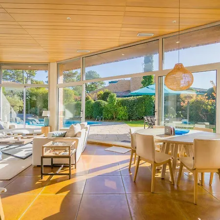 Villa Pereire - Superbe A 50 Metres De La