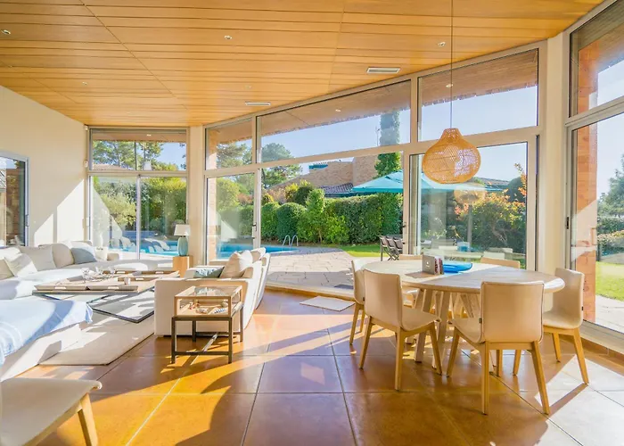 Villa Pereire - Superbe A 50 Metres De La