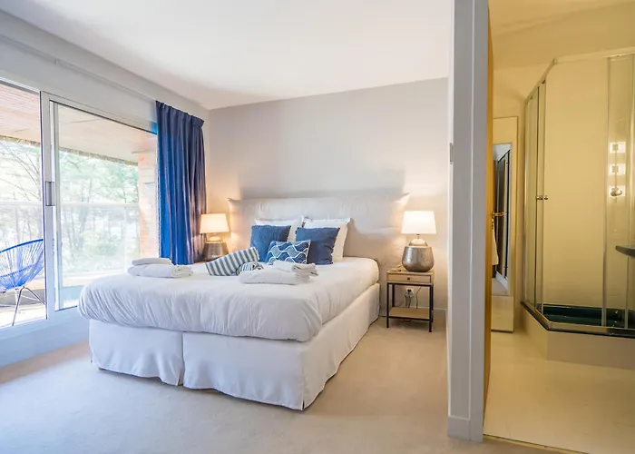 Villa Pereire - Superbe A 50 Metres De La